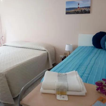 D'a Mare Bed and Breakfast Φέρμο